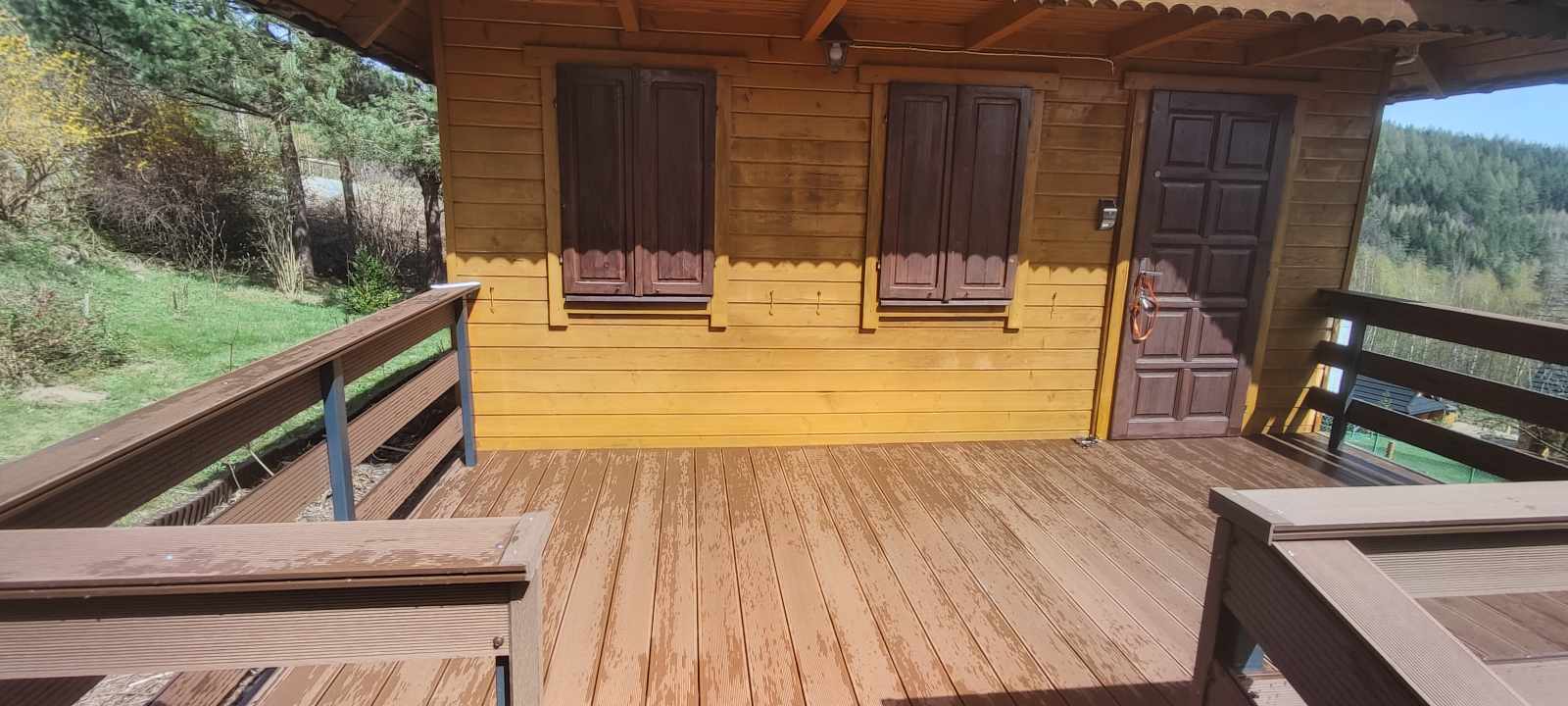 Decking with steps leading to the garden – photo 3